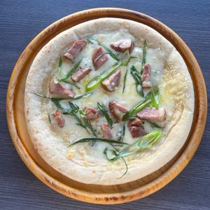 Duck and leek pizza