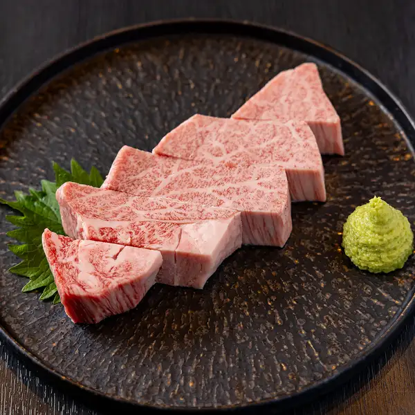 【最高級部位を贅沢に厚切りで】一頭からわずかしか採れない貴重部位「特選ヘレ」