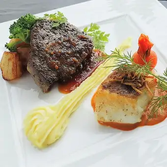 8月17日～21日 平日限定 週替わりカジュアルランチ(ワゴンデザート食べ放題付)