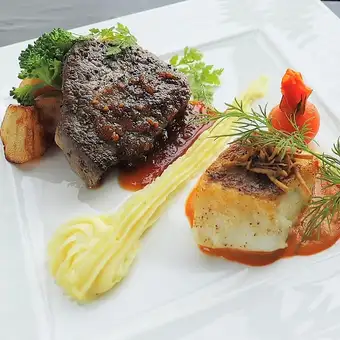 8月17日～21日 平日限定 週替わりカジュアルランチ(ワゴンデザート食べ放題付)