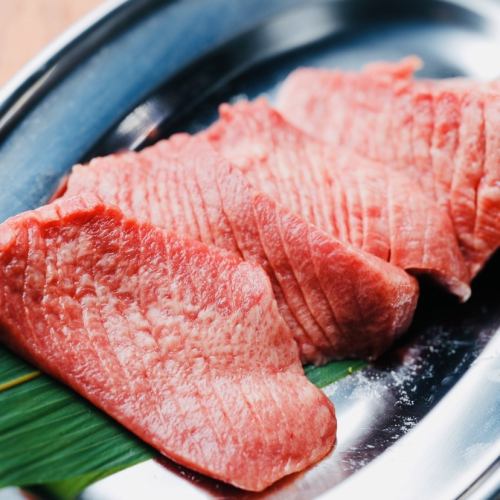 リピーター様から大人気！お肉◆タン塩やカルビ、ホルモン等◆