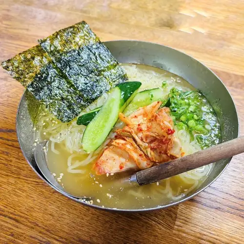 リピーター続出!締めにも最適な絶品冷麺
