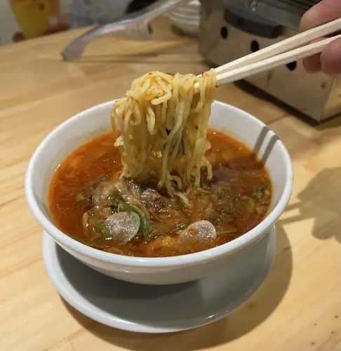 香辣美味的尾巴拉面