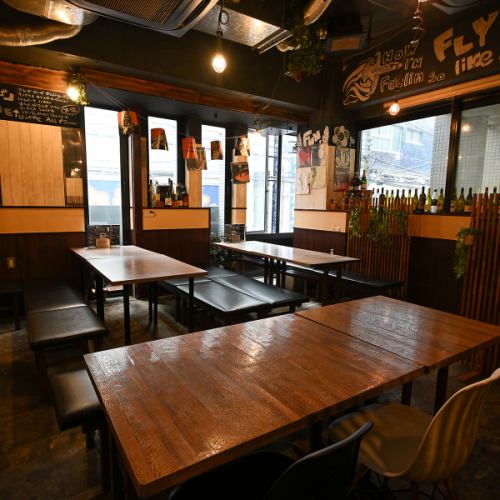 仕切りを外してテーブルレイアウトも自在♪各種宴会はもちろん、結婚式二次会でのご利用も実績多数。ご予約お待ちしてます☆