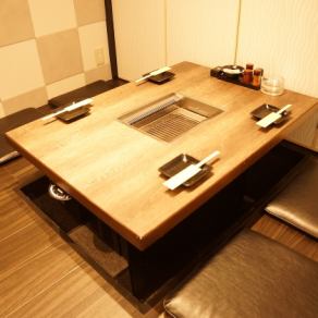 ゆったり愉しめる掘りごたつ席が充実！