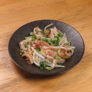 豚耳コリコリベーコン