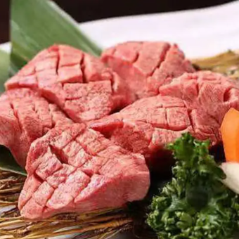 【特選食べ放題】厚切牛上タン塩付き和牛中落カルビや人気牛ミスジ約95種類食べ放題5,038円