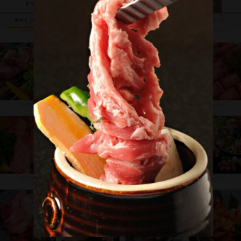 【特選食べ飲み放題】サイコロハラミステーキやツボファミリーの一本焼きを満喫する豪華なプラン