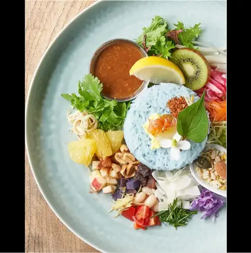 自然の恩恵を感じる豊かなオーガニック料理を。