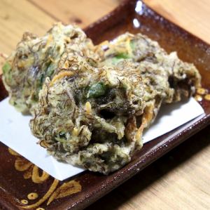 沖縄県産もずく天ぷら