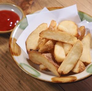 皮付きポテトフライ