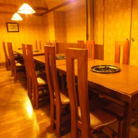 16名様個室もございます。