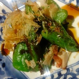 【炭火焼き】　甘長唐辛子