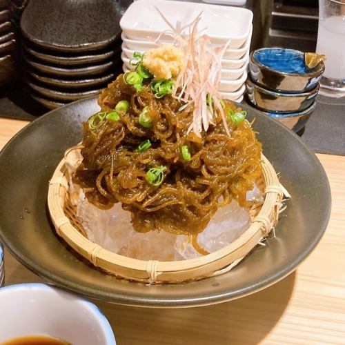 名物大盛　ざるもずく