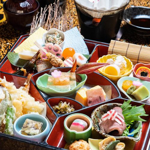 『니시키쓰루 온천』 사계절의 제철채로 물들이는 교토요리의 여러가지.축하나 법요에도 꼭 (예산에 맞추어 식단)