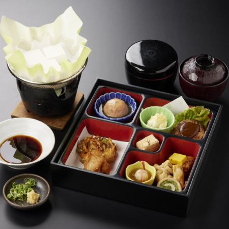 The school trip limited "Kinukake bento" is packed with content so your children will be very satisfied! Rice refills are included