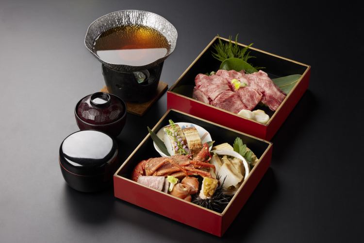 "Special Kinkaku Jyu" is a bento box filled with a generous amount of high-quality ingredients carefully selected by our craftsmen.