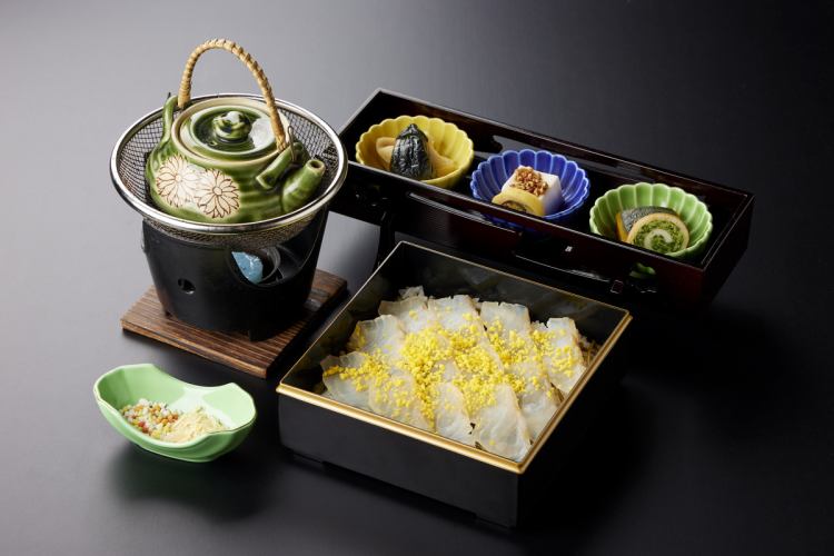 鯛の昆布締め きじ出汁茶漬け膳』 本日のおばんざい3種付 | お食事処 錦鶴