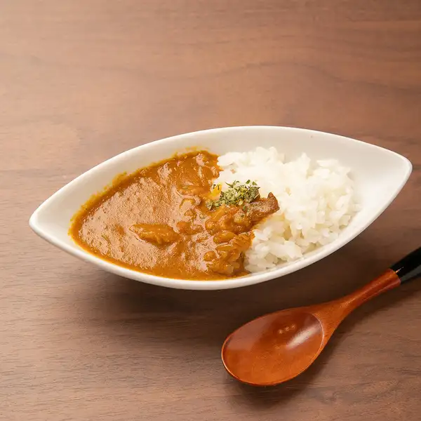 【一度は食べてほしい逸品】希少部位のラムタンや数量限定の国産羊肉のたたき、羊スパイシーカレーなど♪