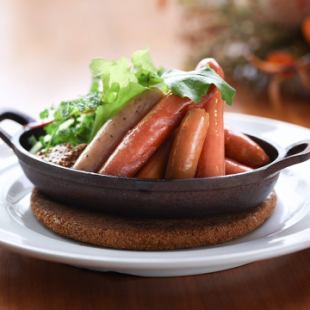 ソーセージ盛り合わせ