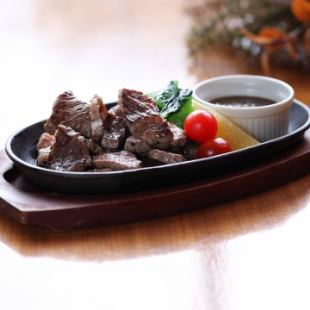 サイコロステーキ