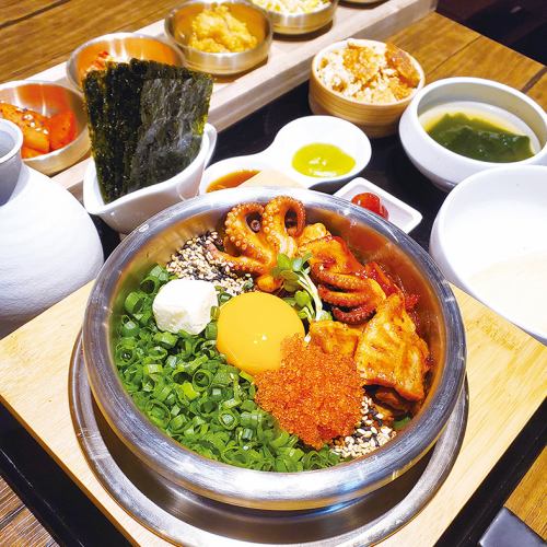 Jukkumi samgyeopsal pot rice set meal