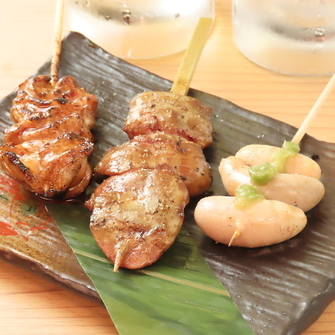 落ち着いた雰囲気の中でお食事をお楽しみいただけます。