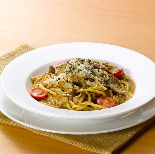 Fungi cream spaghetti
