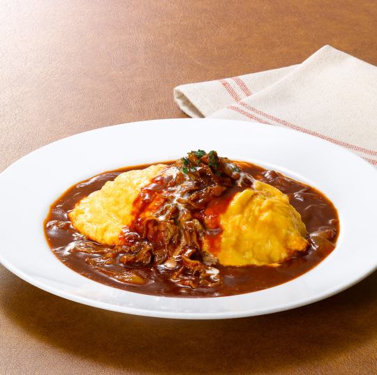 Omelet rice with hash brown