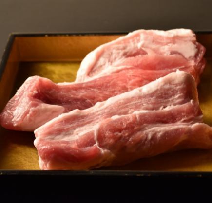 【推薦給初次體驗者】一杯飲料、一份小點心、五花肉！超值套餐