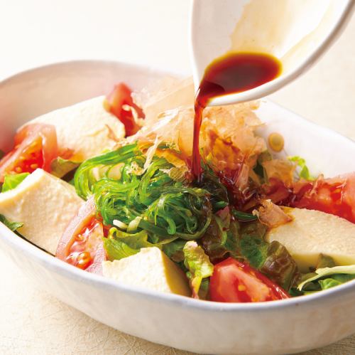 茎わかめと豆富のさっぱりサラダ