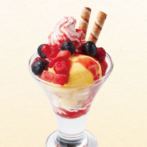 ミニミックスベリーパフェ