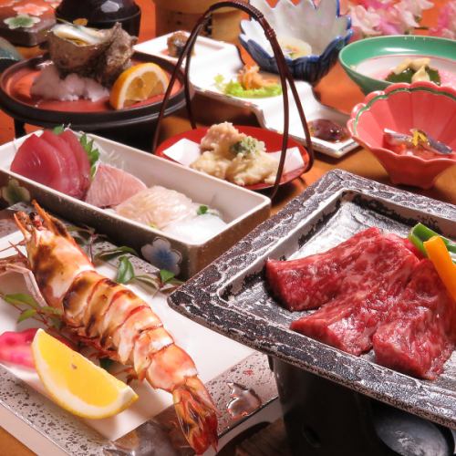 “志穗”宴會套餐。不僅可以品嚐時令魚類，還可以品嚐宮崎牛肉
