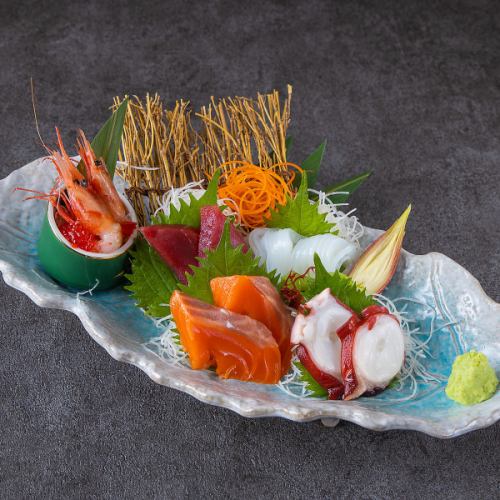 Assortment of 5 kinds of sashimi