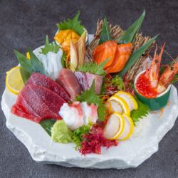 Assorted sashimi