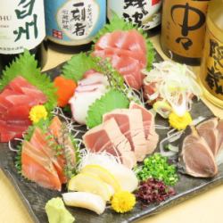 Assorted sashimi