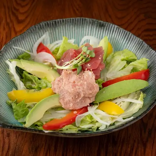 Tuna and avocado salad