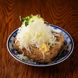 Deep-fried tofu with plenty of green onions