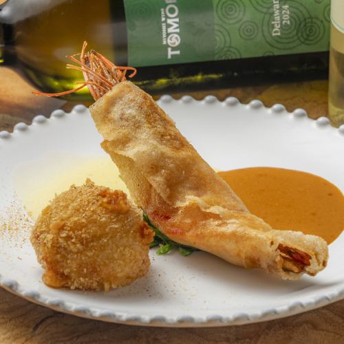 有頭エビと平目ムースのパートブリック巻き