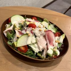しっとりチキンのシーザーサラダ