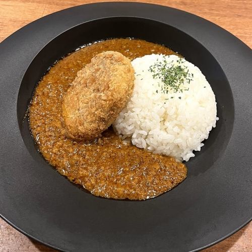 富山湾のエビコロッケキーマカレー