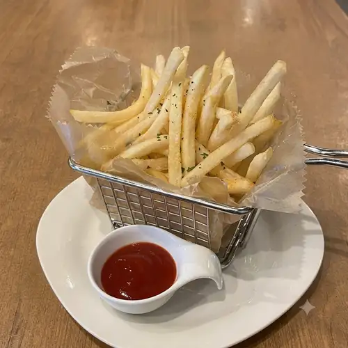 黑胡椒炸薯條