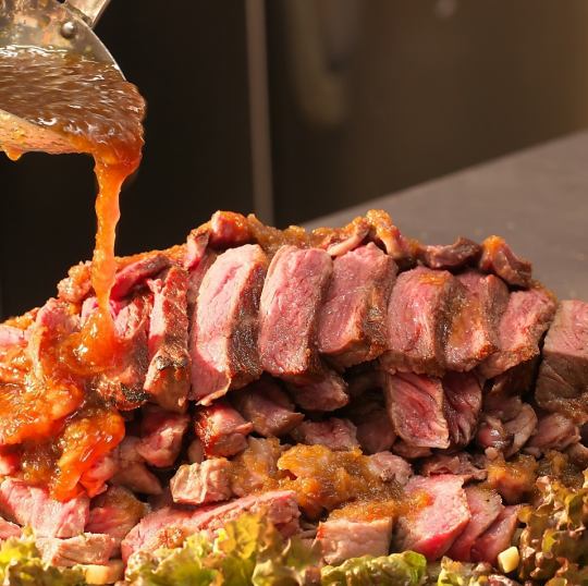 【室內自助餐】包含起司火鍋、瘦牛排等10道菜 ◎ 含2小時暢飲 6,500日圓