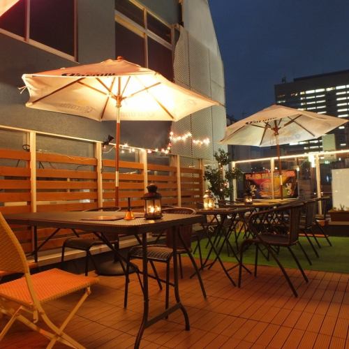 You can enjoy it on the open terrace with a view of the night view !!