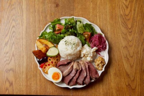 こだわりの肉料理！