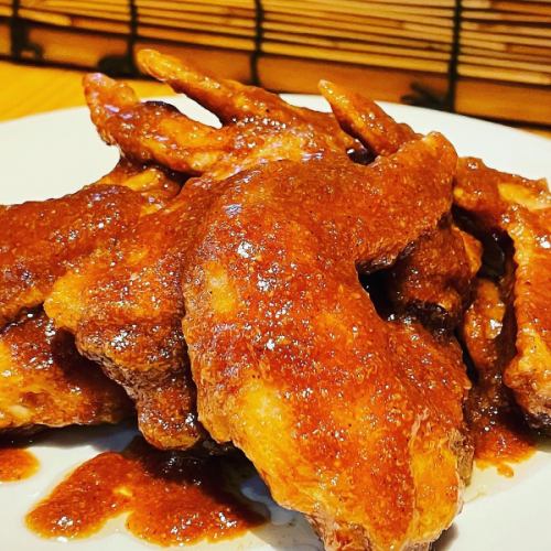 [Recommended] ~Fried chicken wings mixed with special sweet sauce~