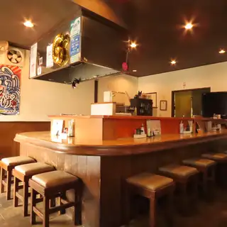 【カウンター席ございます】気さくなママと楽しく話しながらの一杯も特別♪おひとり様からお気軽にご利用ください。