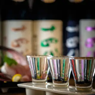 Exquisite local sake from Ishikawa and Toyama prefectures, nurtured by water and rice.