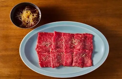 和牛上ロースの炙りポン酢