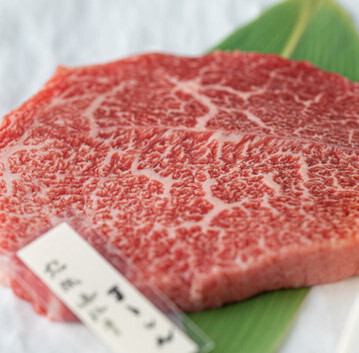 Great value for money! Enjoy our carefully selected Kobe beef and fully aged Omi beef!